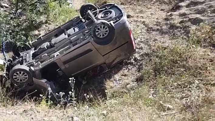 Minibüs şarampole uçtu: 6 yaralı