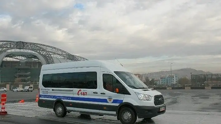 Kayserigaz şoförleri ileri sürüş tekniği öğrendi