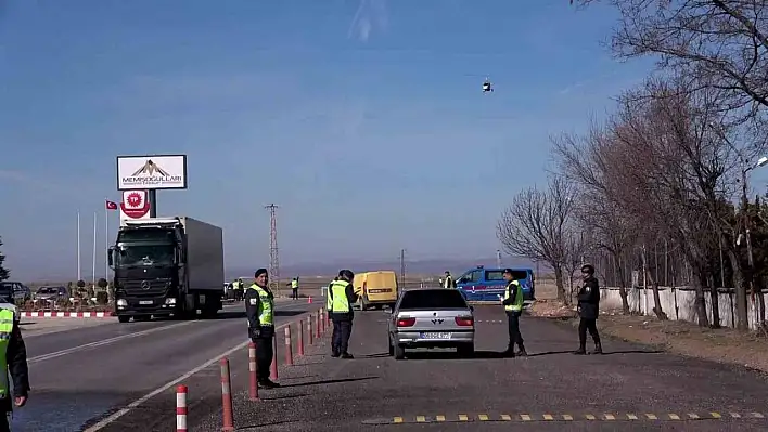 Yozgat'ta 'cayrokopter' ile trafik denetimi yapıldı