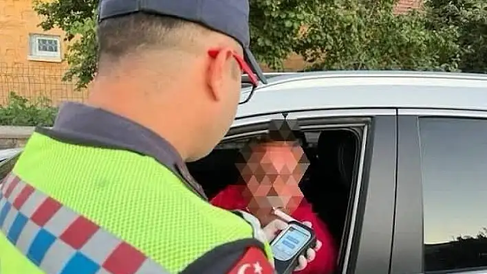 Alkollü sürücüye 9 bin lira ceza