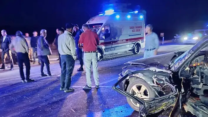 Yozgat'ta trafik kazası: Hamile kadın acil sevk edildi