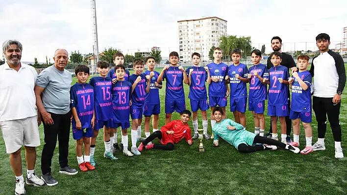 Zeki Akparlar FK U12 Kayseri şampiyonu!