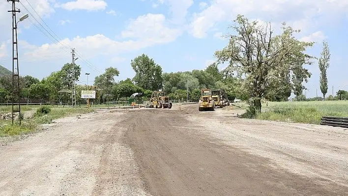 Zincidere-Reşadiye-Başakpınar yolu yenileniyor