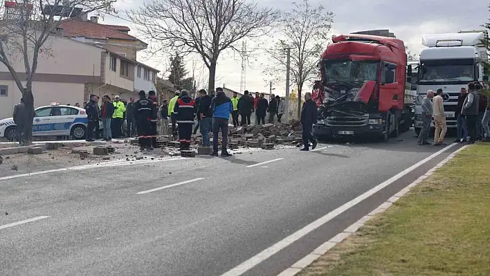 Zincirleme kazada yaralanan sürücü: 'Arabanın üstümden uçtuğunu gördüm'