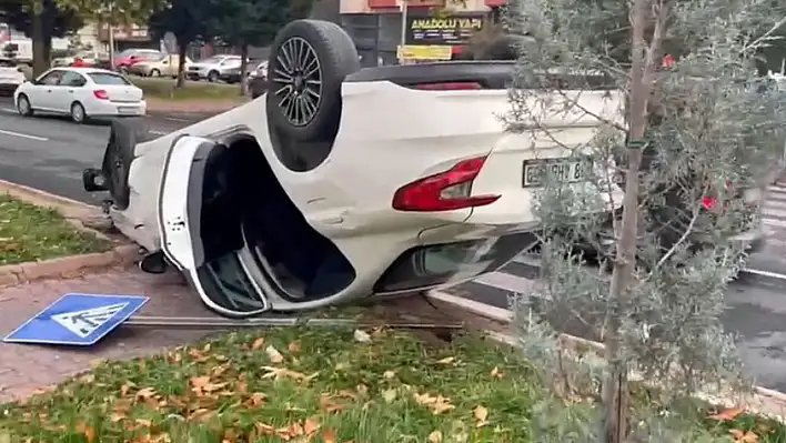 Kayseri'de zincirleme kaza: Otomobil takla attı