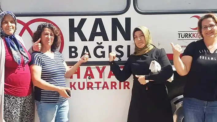 Ziya Gökalp Mahallesi'nde Kızılay'a Anlamlı Destek