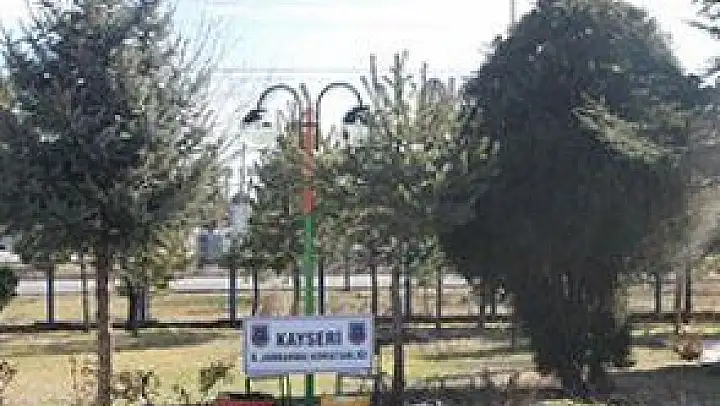 İNCESU'DA HIRSIZLIK YAPTIĞI İLERİ SÜRÜLEN İKİ KİŞİ GÖZALTINA ALINDI