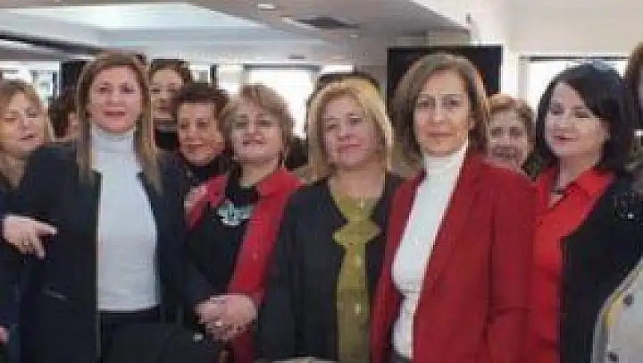 KADINLAR GÜÇLERİNİ BİRLEŞTİRDİ