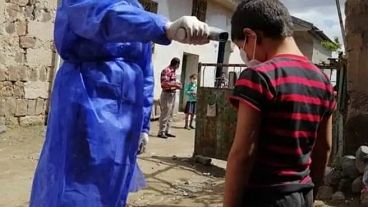 Pınarbaşı'da filyasyon ekibi Covid-19 test çalışmalarını sürdürüyor