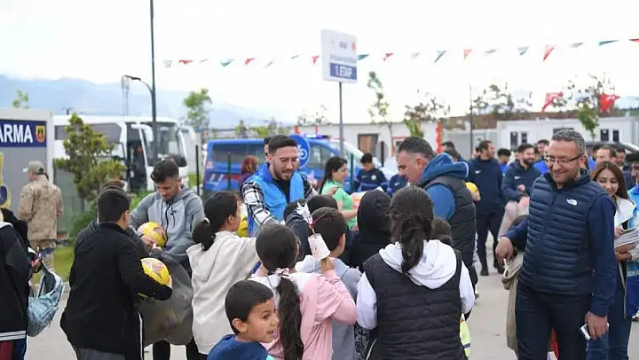 Şampiyon Talasgücü yakışanı yaptı