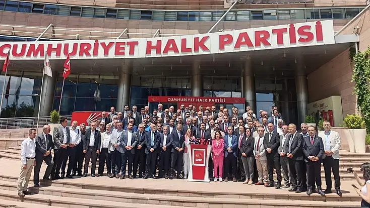CHP Kayseri İl Başkanı Ankara'da açıkladı: Teslim ettik!