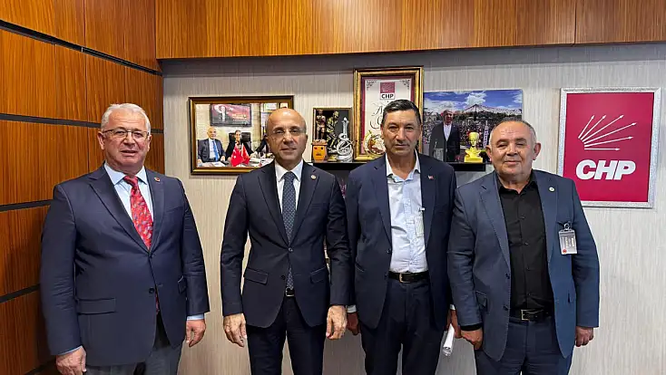 CHP’li meclis üyesi partisinden istifa etti!