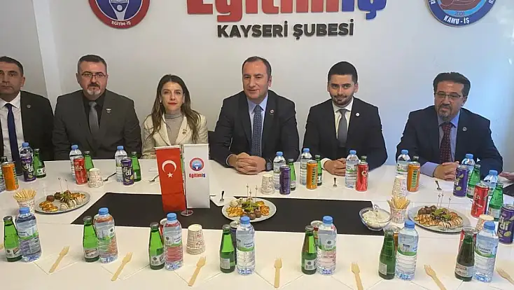 Eğitim İş Genel Başkanı Özbay'dan Kayseri'de sert çıkış!