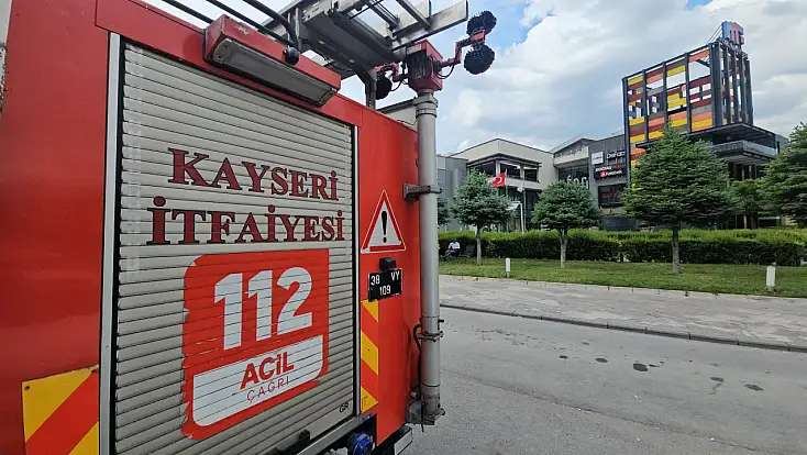 Kayseri'de AVM'de 'bomba' ihbarı