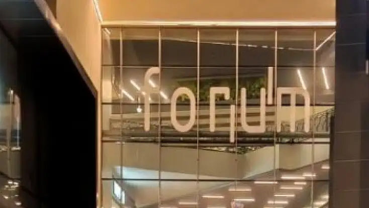 Kayseri'de AVM önünde kavga! 1 yaralı