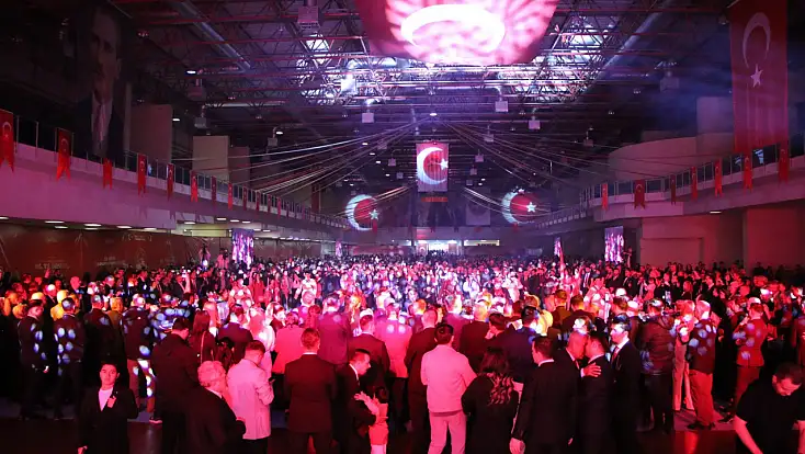 Kayseri'de iktidarı, muhalefeti ve protokolü buluşturan program