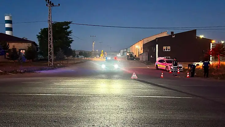 Kayseri'de kaza sonrası ortalık karıştı: 1 kişi öldü, 1'i polis 2 kişi yaralandı