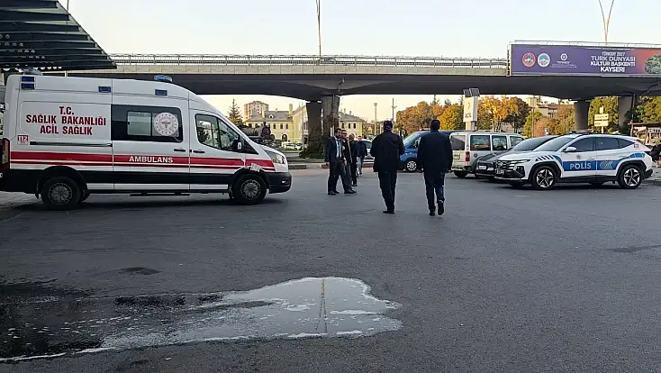 Kayseri'de tramvaya yetişmeye çalışırken canından oldu!