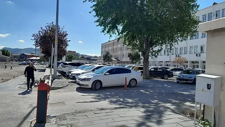 Kayseri’nin merkezine yeni hastane yapılacak! Sağlık Bakanlığı ile görüşüldü