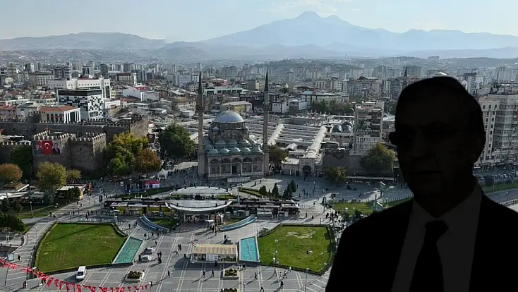 Kayserili ünlü iş adamı 3 villasını kime bağışladı?