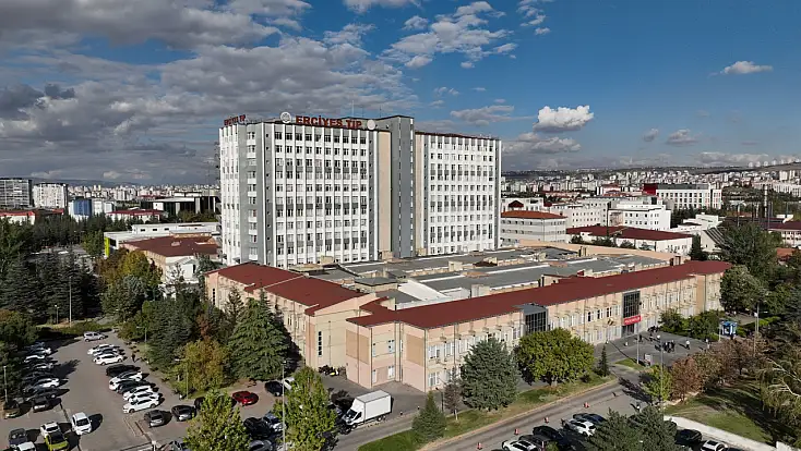 Kayserili ünlü iş adamı duyurdu: Zorlu bir tedavi sürecini geride bıraktım