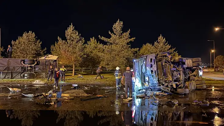 Kayseri'de trafik kazası 4'ü ağır, 39 yaralı