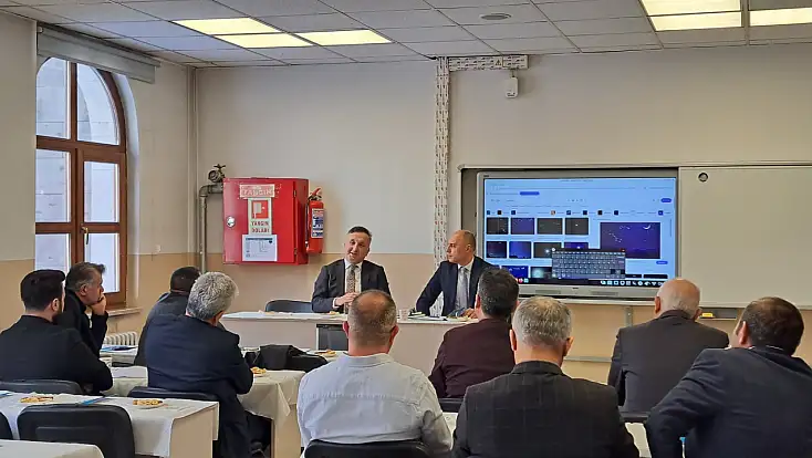 Müdür okulları çembere aldı! Kayseri'de o öğretmenler ödüllendirildi