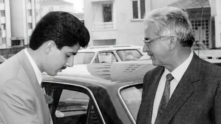 Son yıllarda her taşın altından çıkan Kayserili bu ünlüyü tanıdınız mı?