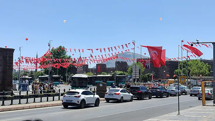 Ticaret Odası Başkanı Gülsoy: Kayseri'de esnafın yüzü gülüyor!