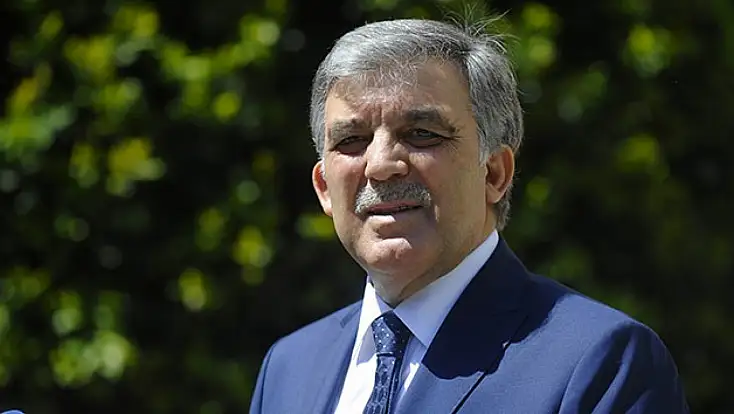 Türkiye'nin gündemindeki yeni yasaya Gül'den ilk yorum