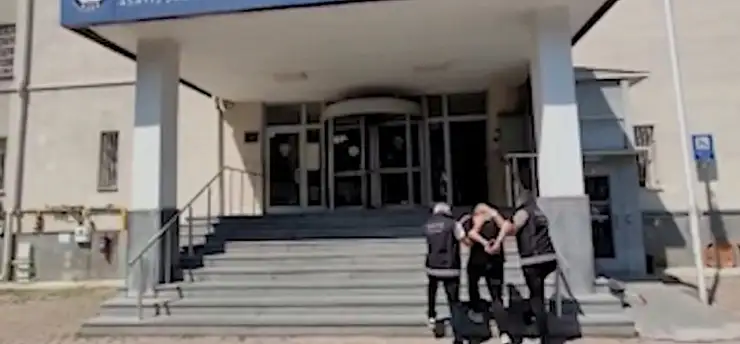 13 yıl hapisle aranıyordu, Kayseri polisi saklandığı adreste buldu!