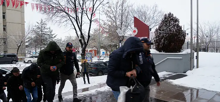 2 milyarlık vurgun iddiasında 56 kişi tutuklandı!