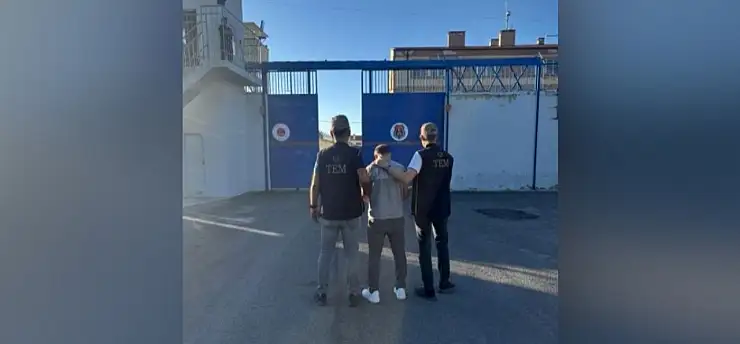 8 ilde eş zamanlı terör operasyonu: Sınır dışı edildiler