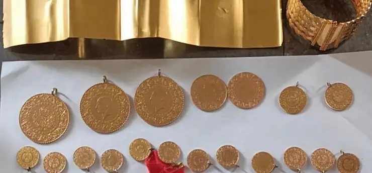 1.7 milyonluk takı hırsızlığı: Kameradan kaçamadılar!