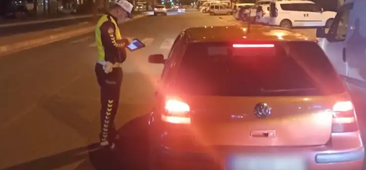 Kayseri'de direksiyon başında telefonun bedeli ağır oldu