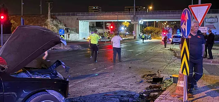 Kayseri'de kazaya karışan otomobil, 200 metre sonra ancak durabildi
