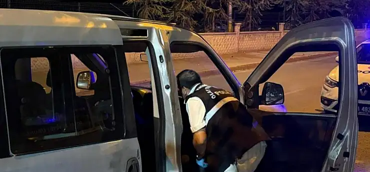 Kayseri'de otostopla aracına aldığı şahıslar tarafından kalbinden bıçaklandı!