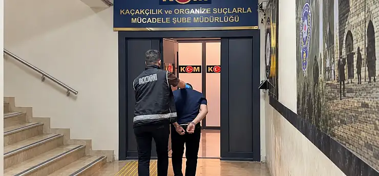 Kayseri'de silah ticareti operasyonu: Cephanelik ele geçirildi