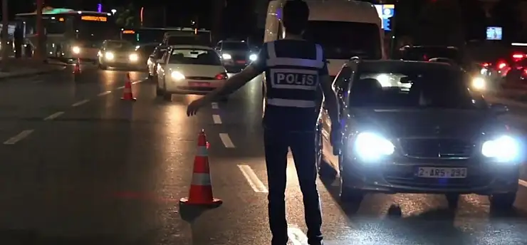 Kayseri'de suçlulara geçit yok! 102 aranan şahıs yakalandı
