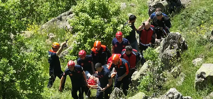 Kayseri'de talihsiz kaza: Kayalıklardan düştü