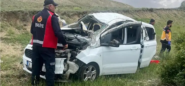 Kayseri'den giden araç takla attı: 5 kişi yaralandı!