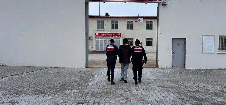 Kayseri'den giderken uyuşturucu ile yakalandılar!