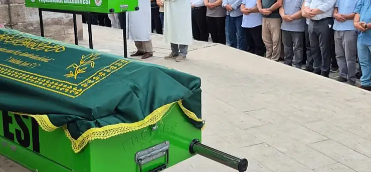 Kayserili aileden acı veda: Tekne kazasında ölen 3 kişi uğurlandı