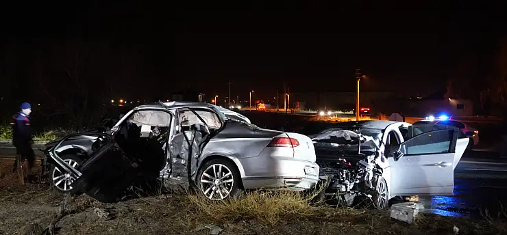 Niğde-Kayseri yolunda kaza: 3 ölü 6 yaralı