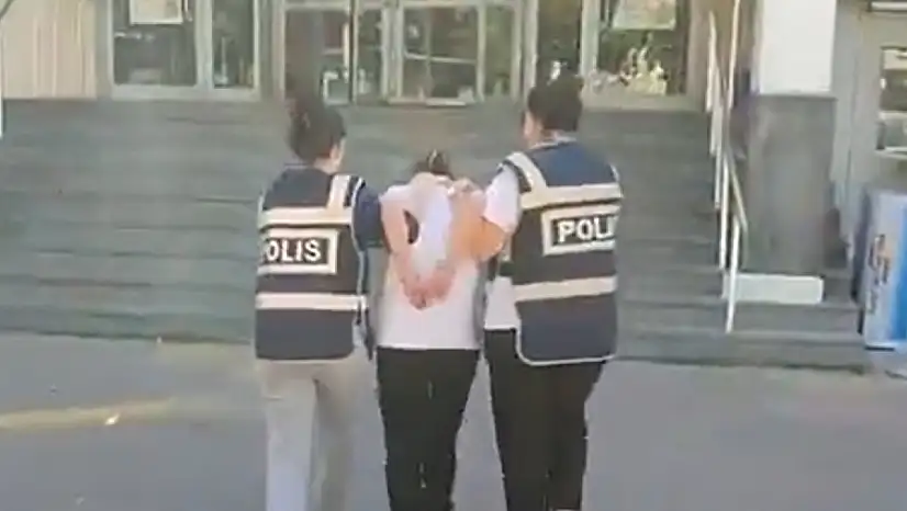24 yıl cezası olan firari polisten kaçamadı