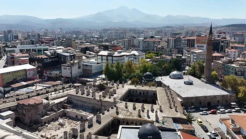 5 asırlık Bedesten'de son!