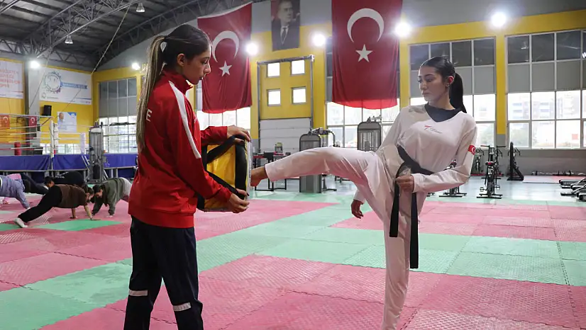 Ablasının izinden gitti, şimdi kardeşlerini şampiyonluğa hazırlıyor