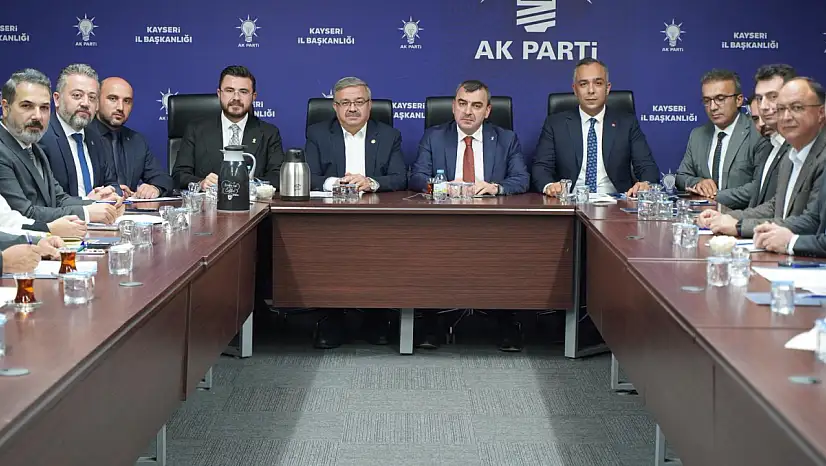 AK Parti Kayseri'de stratejik zirve: Bölge ve Kayseri Koordinatörleri de katıldı!