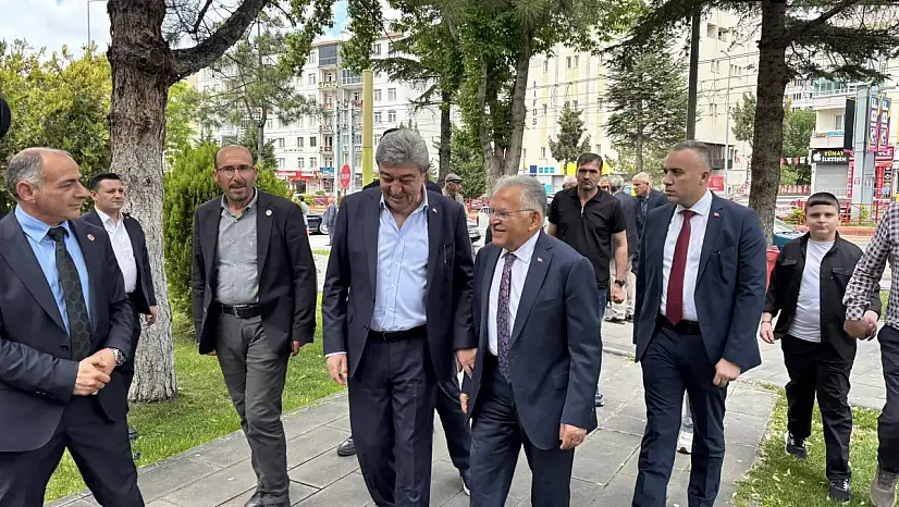 AK Parti'nin Talas buluşmasında dikkat çeken anlar