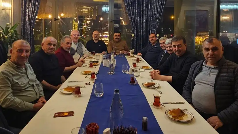 Avrupa'ya giden Kayserili Belediye Başkanları İstanbul'da buluştu! Bakın kim ağırladı?